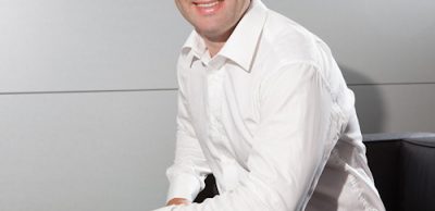 Každý týden běhá na Karlštejn. Teď trénuje na nejtěžší triatlon světa