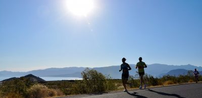 Běháme na podzim: fartlek a běhy do kopce