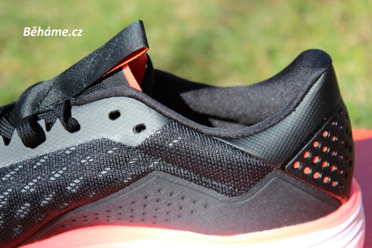 Běžecké boty Adidas SL20